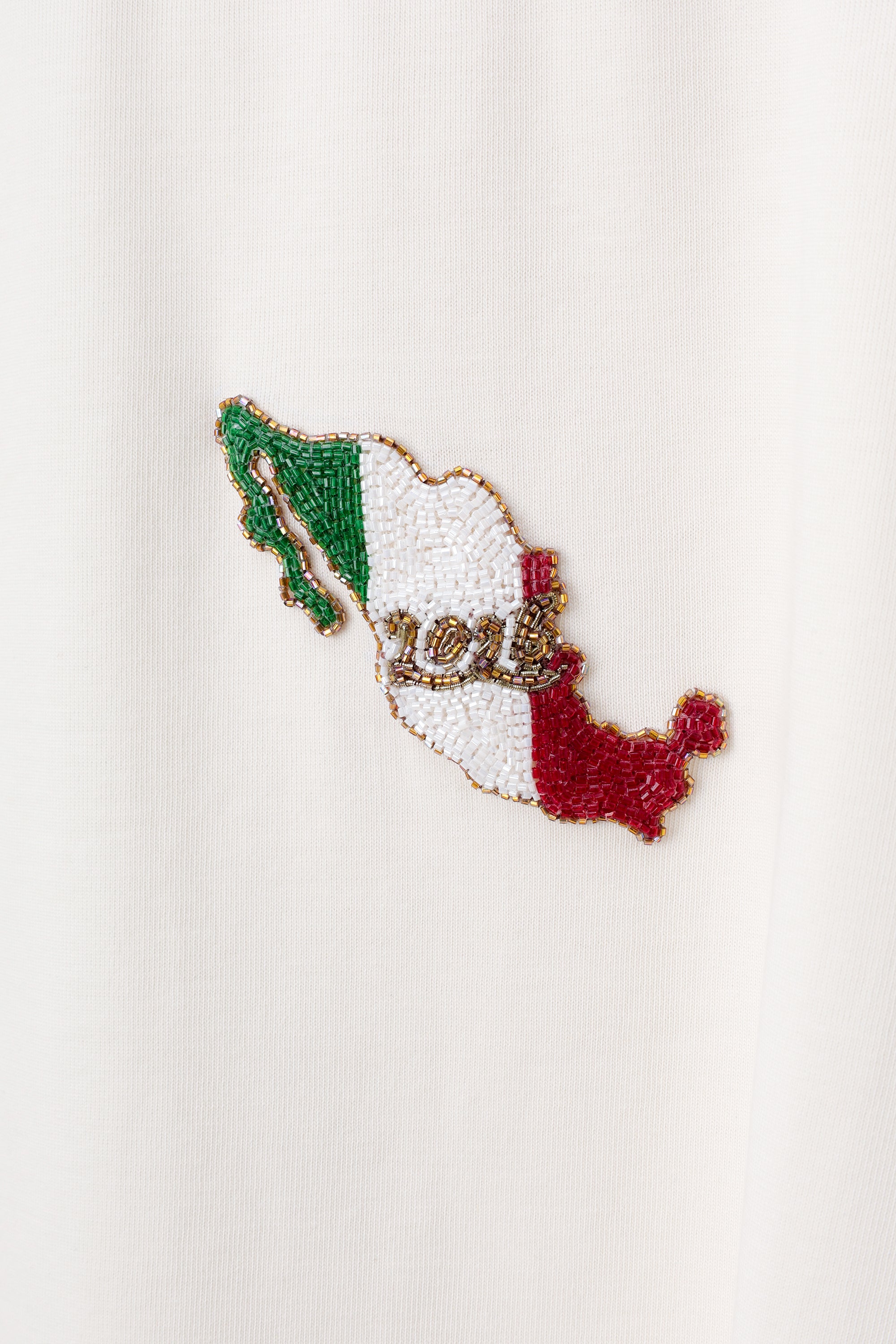 "Le Italy 2026" hand embroidered T-Shirt