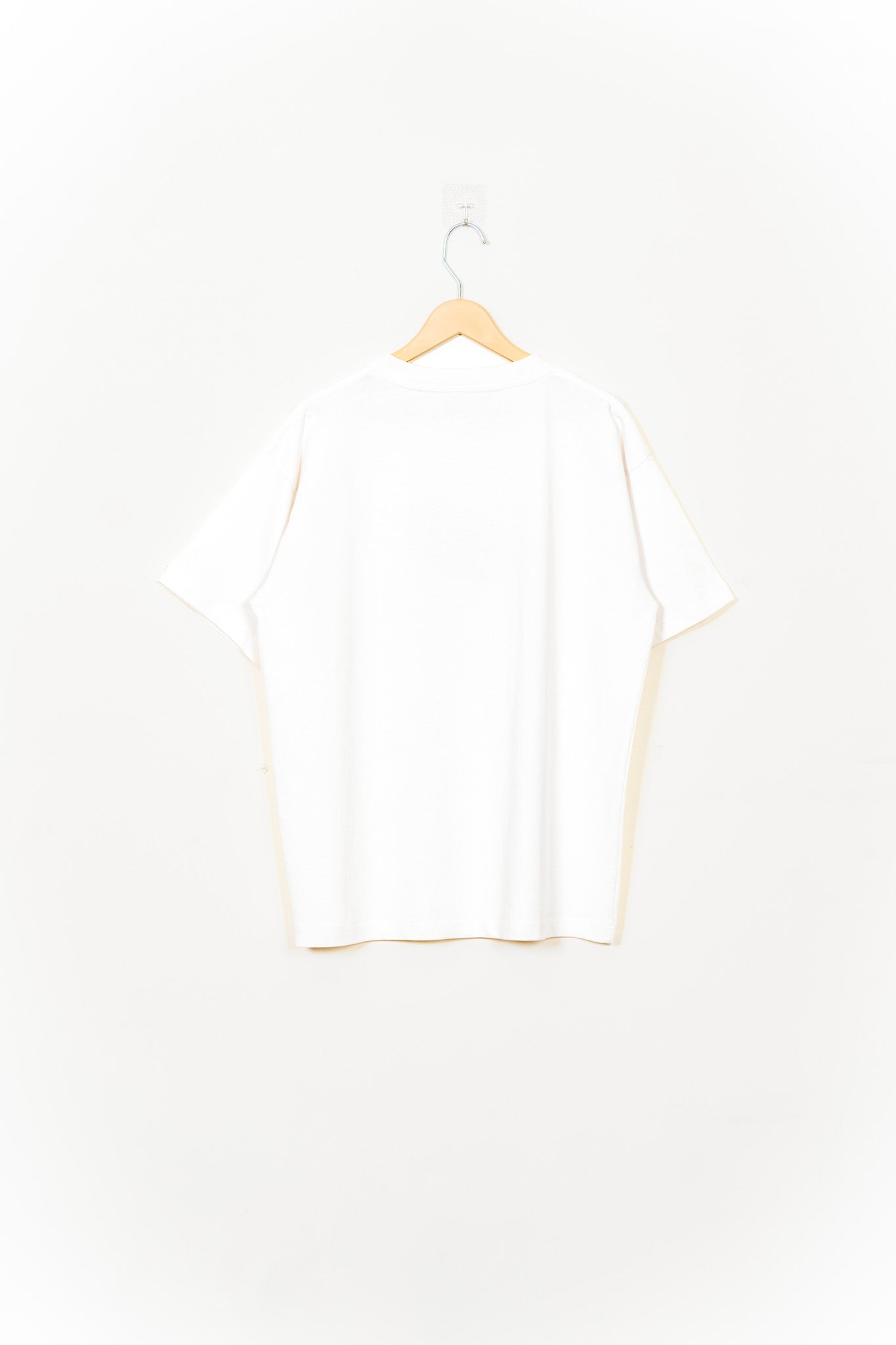 "Le Hotdog" hand embroidered T-Shirt