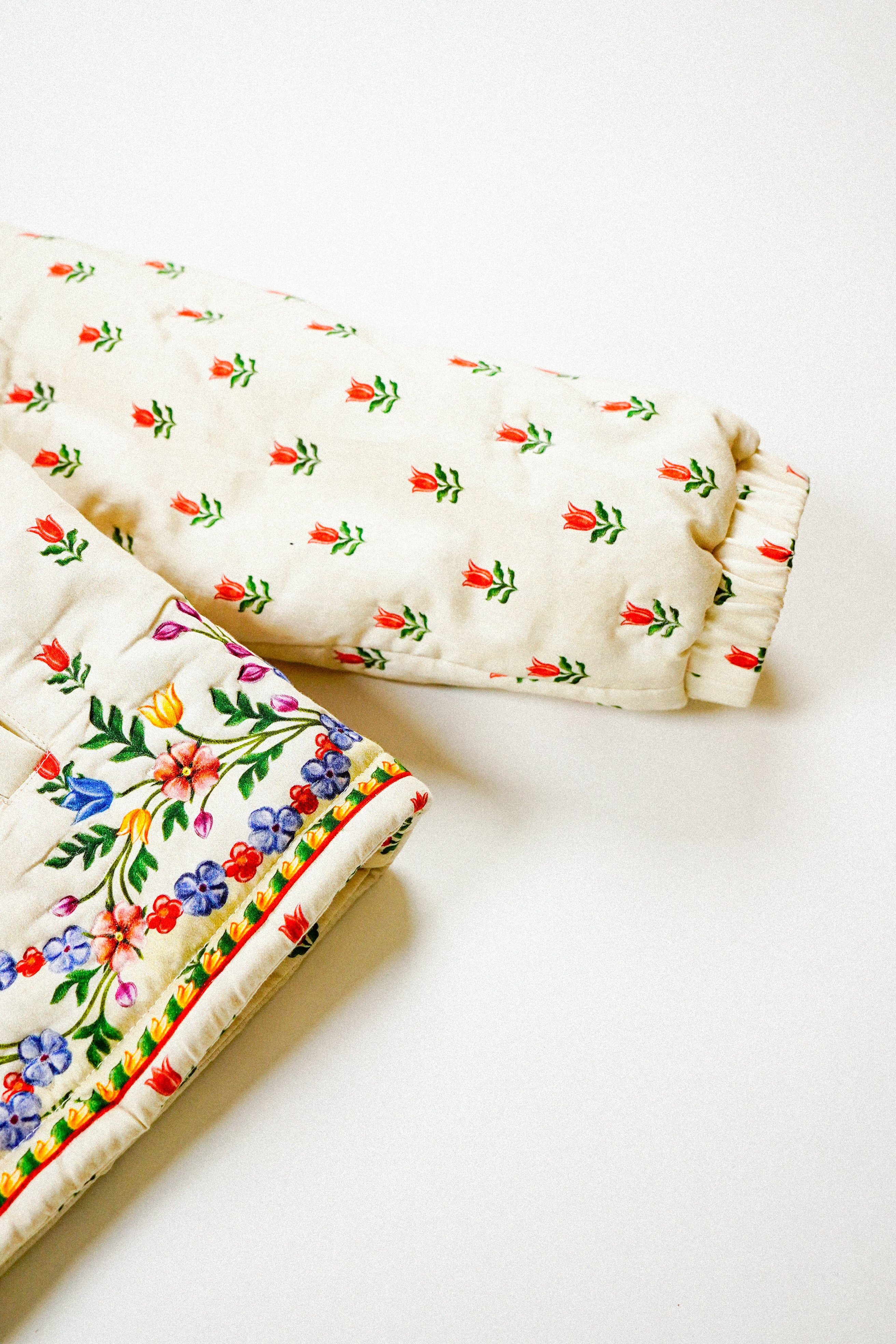 Watercolor border quilted jacket