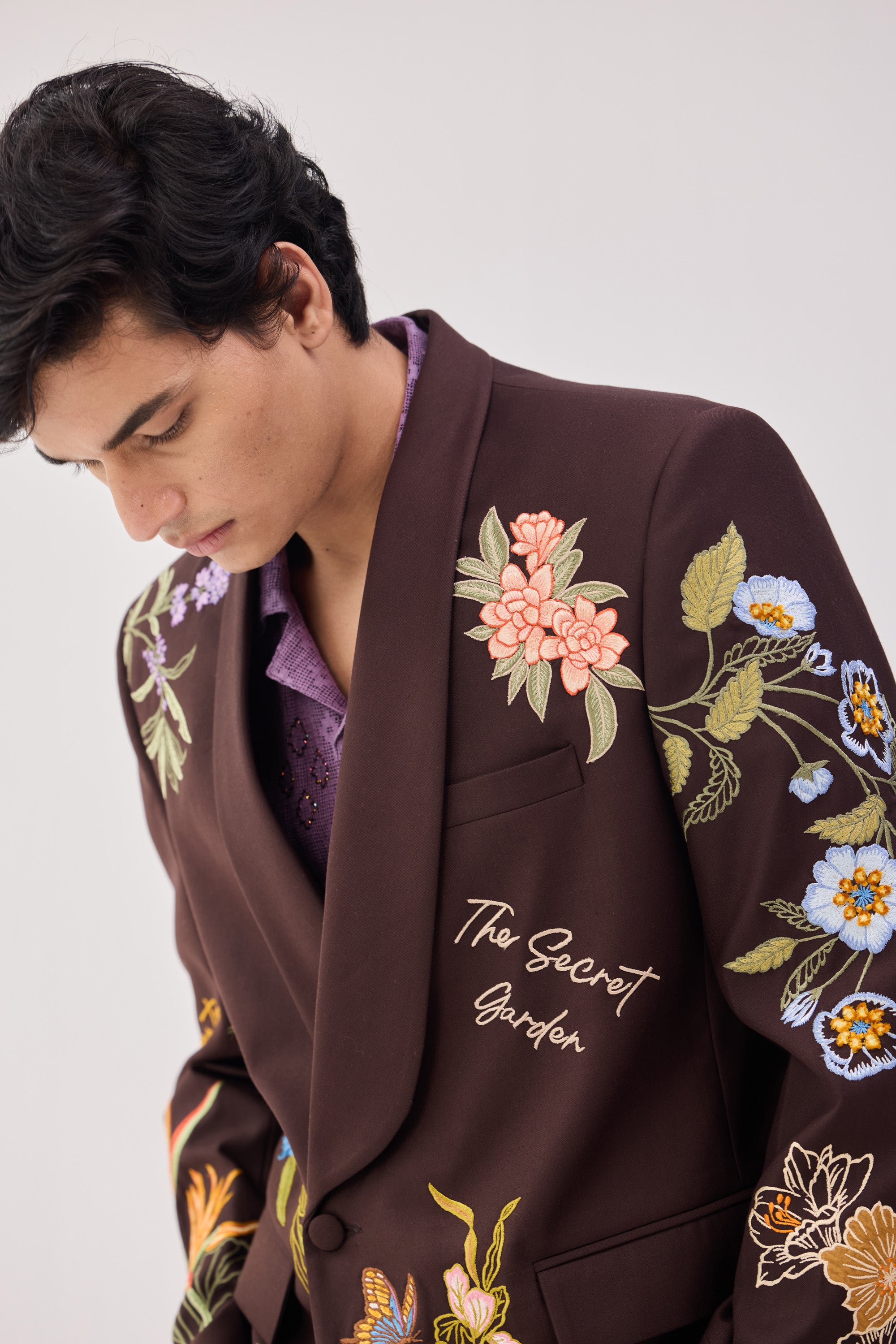 "The secret garden" embroidered blazer