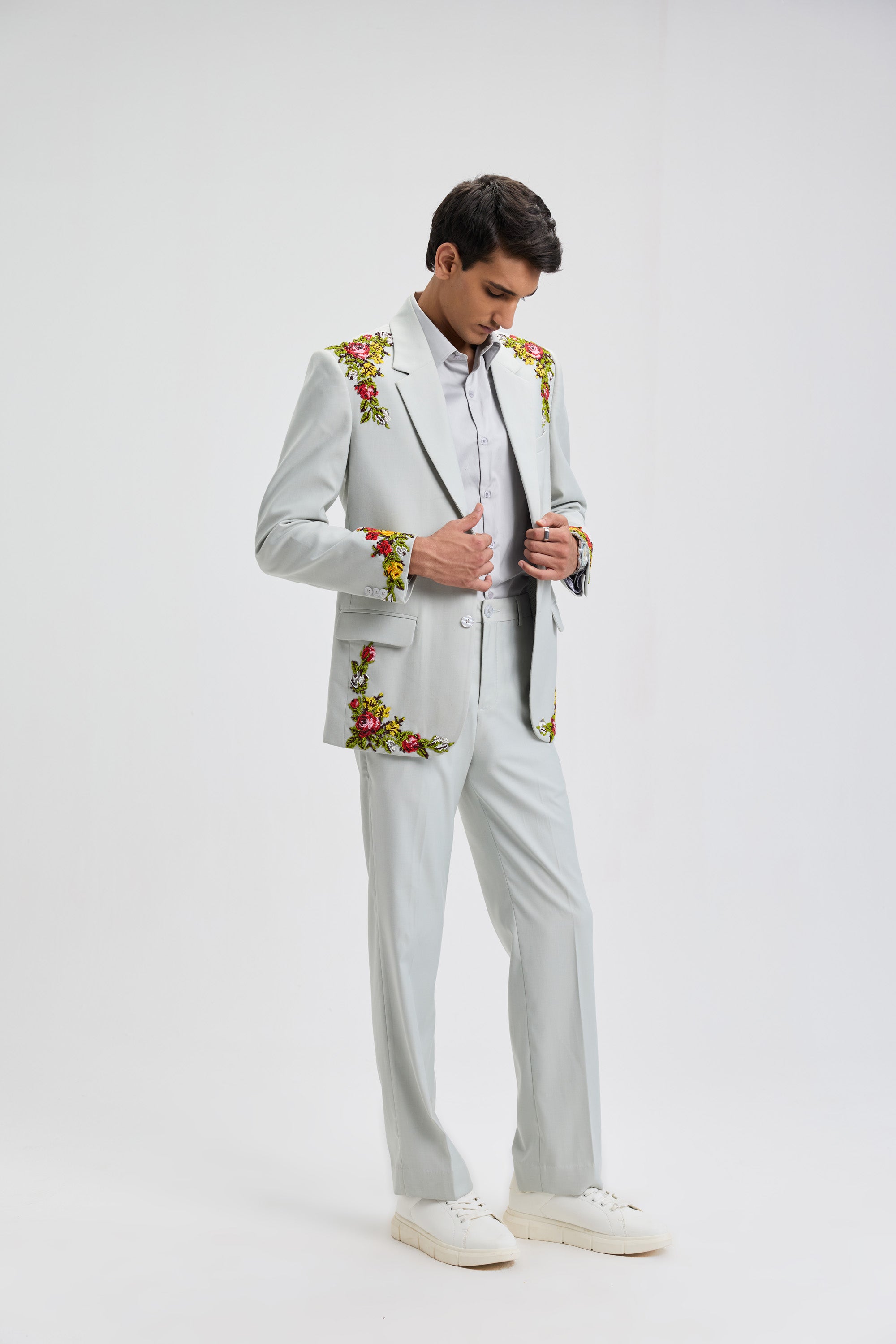 "Versailles Garden" hand embroidered blazer