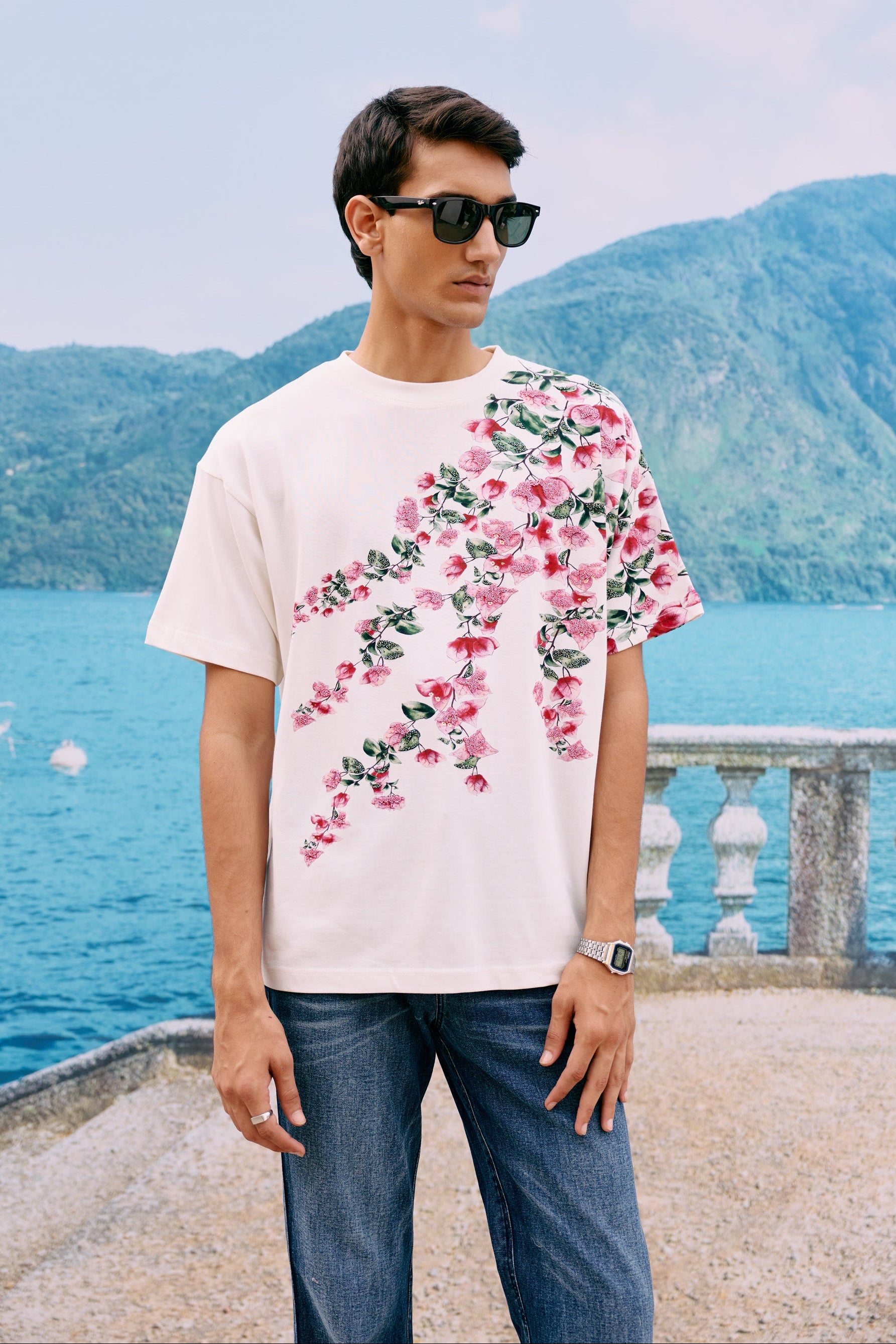 "Le Bougainvillea" hand embroidered T-Shirt