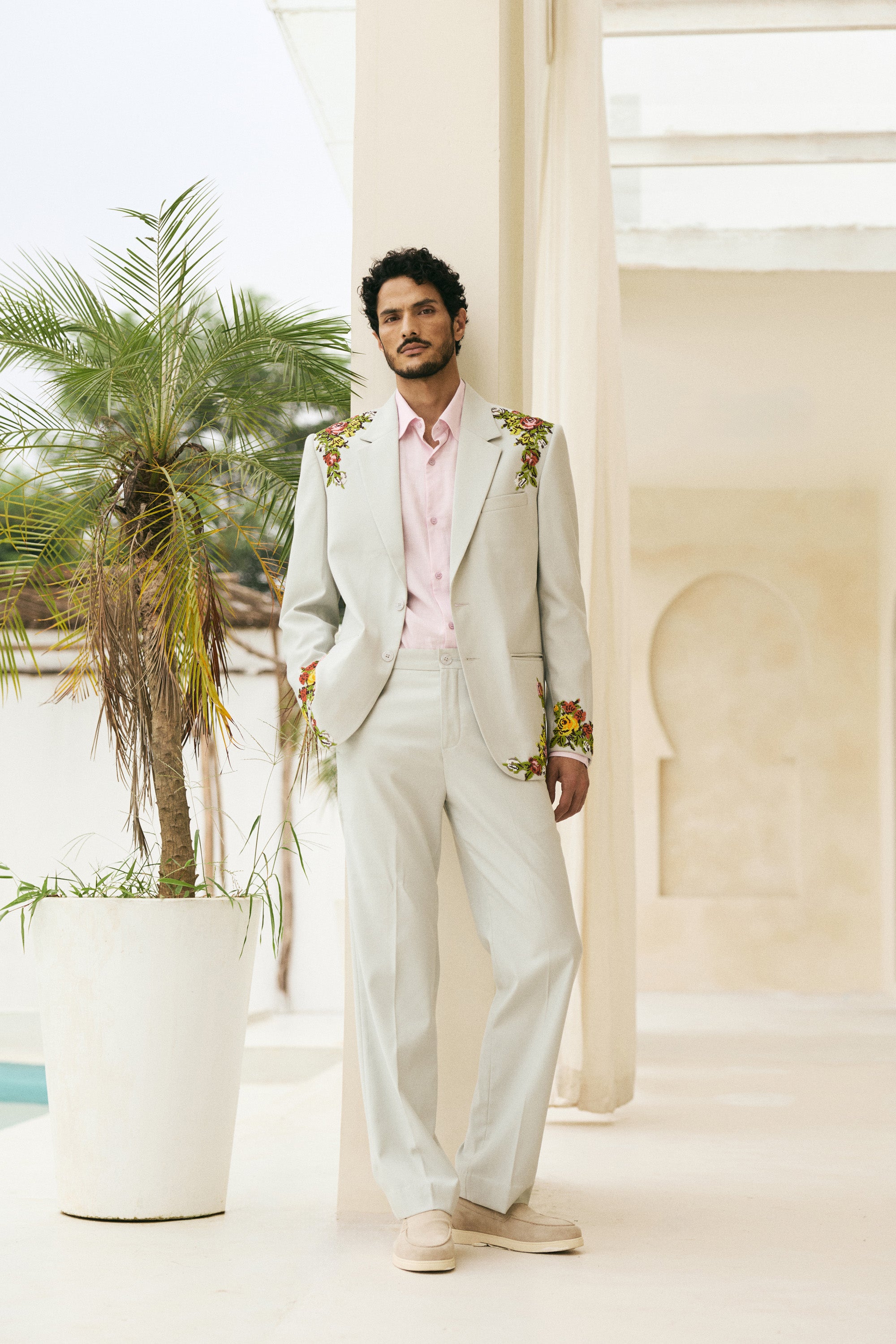 "Versailles Garden" hand embroidered blazer