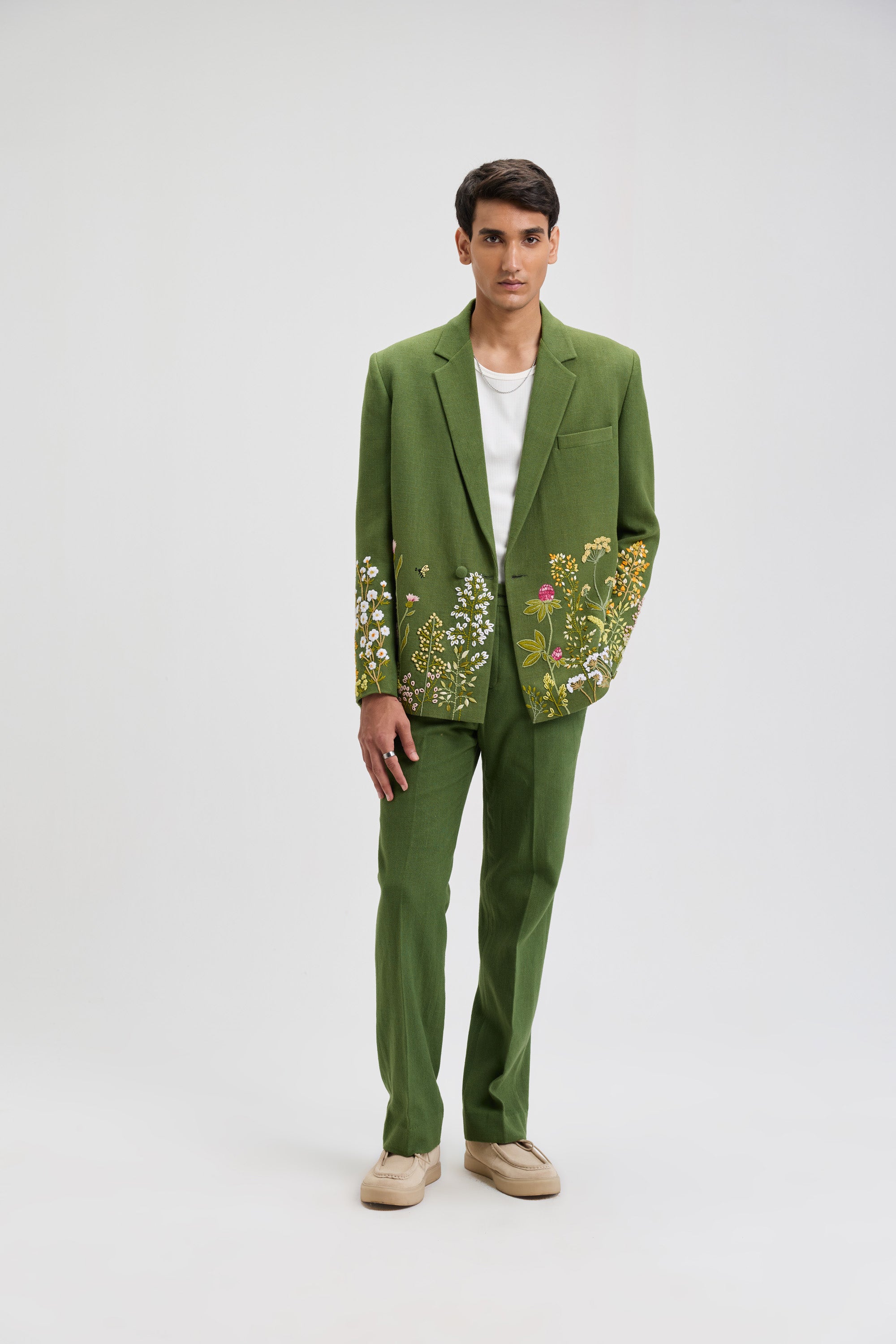 "Garden of love" hand embroidered resort blazer