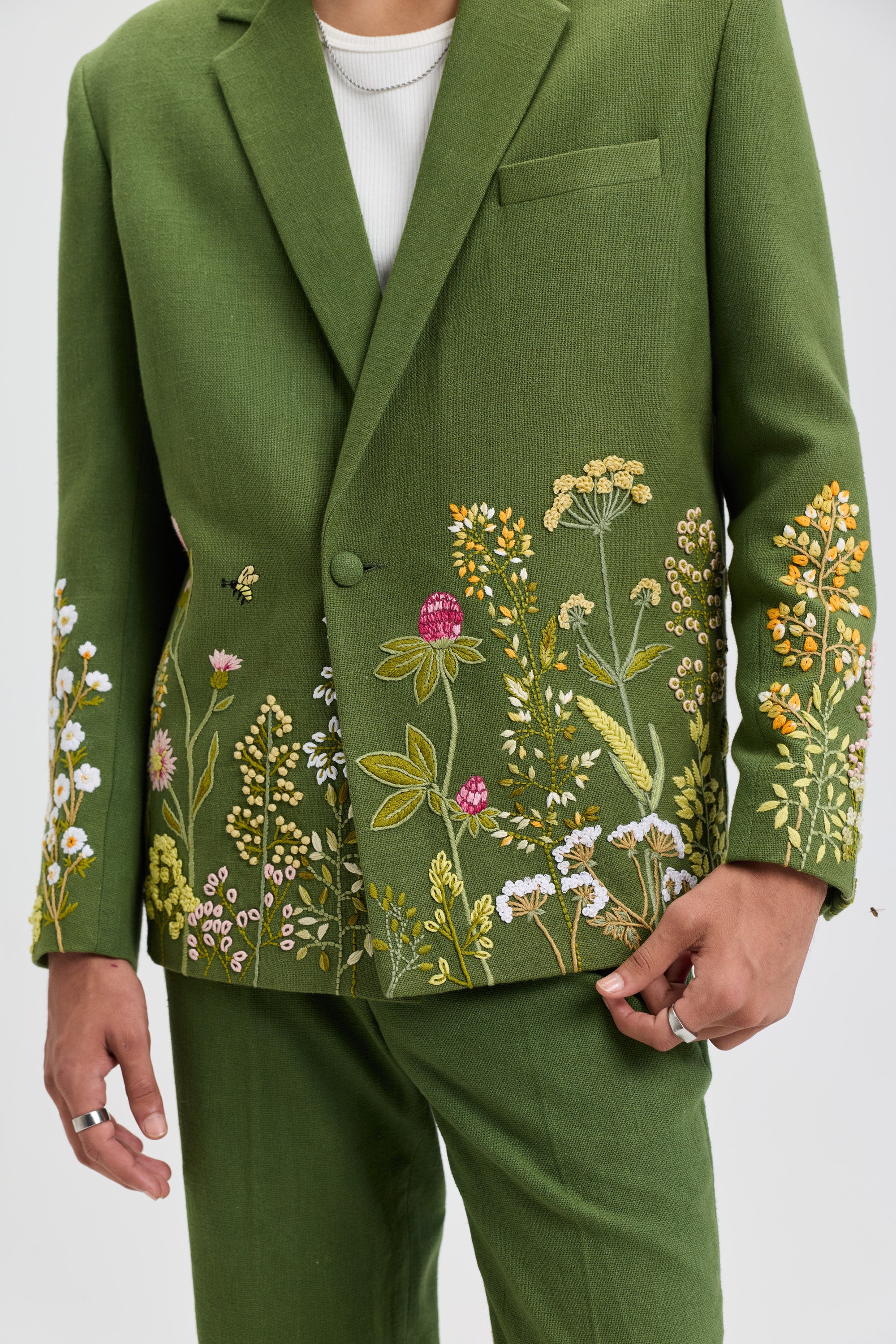 "Garden of love" hand embroidered resort blazer