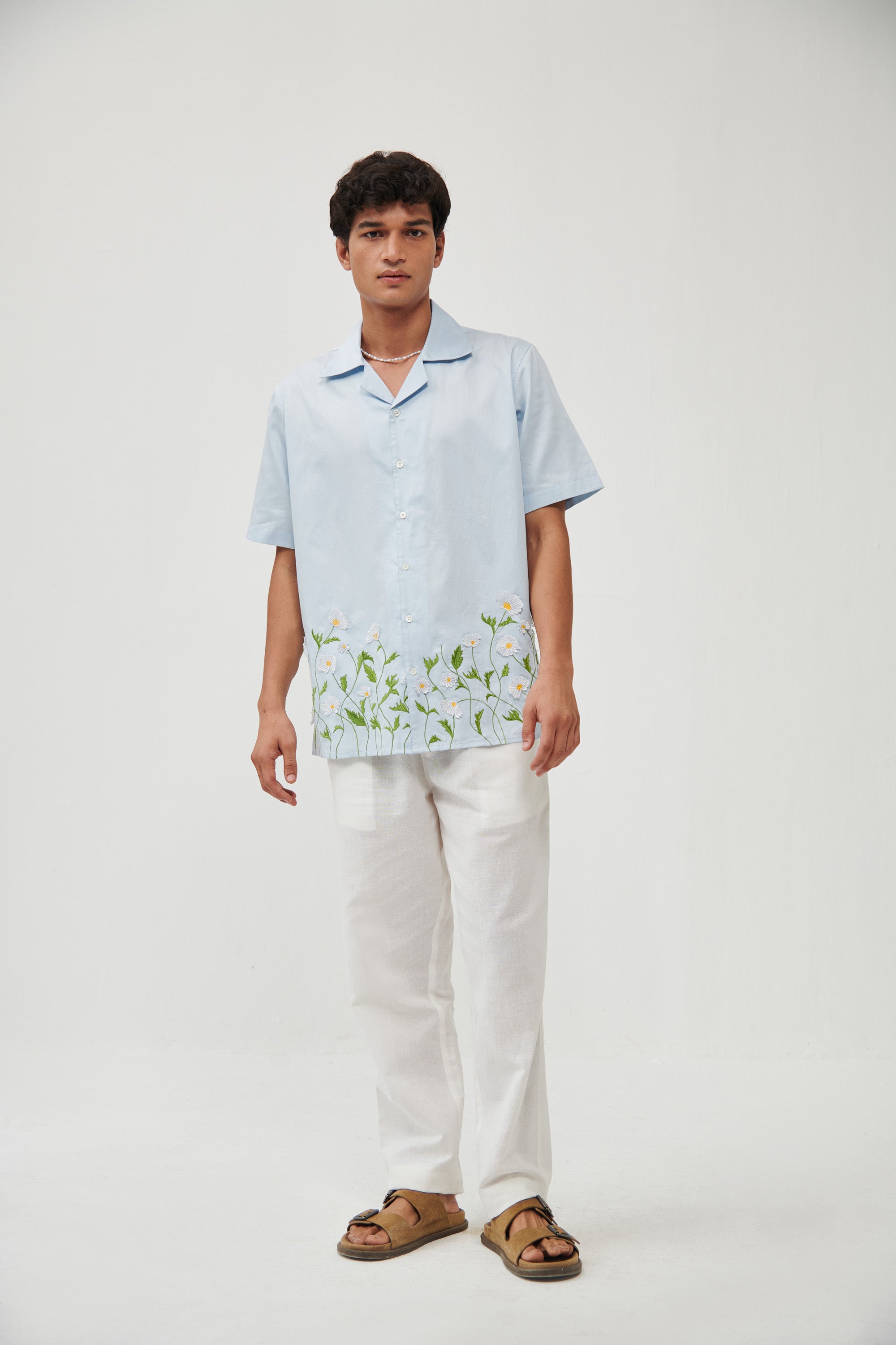 "Daisy fields" appliquè shirt- Baby Blue
