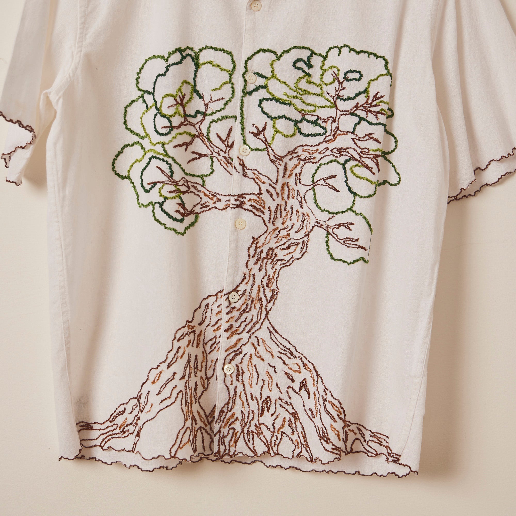 "Bonsai club" embroidered shirt