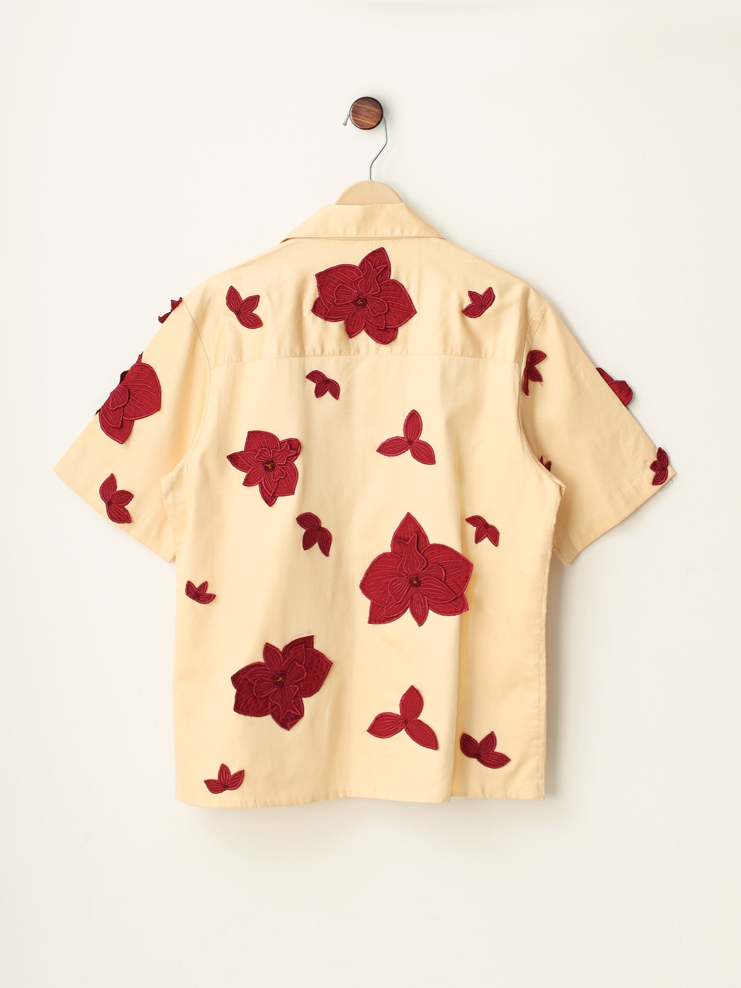 "Le Hibiscus" appliqué shirt
