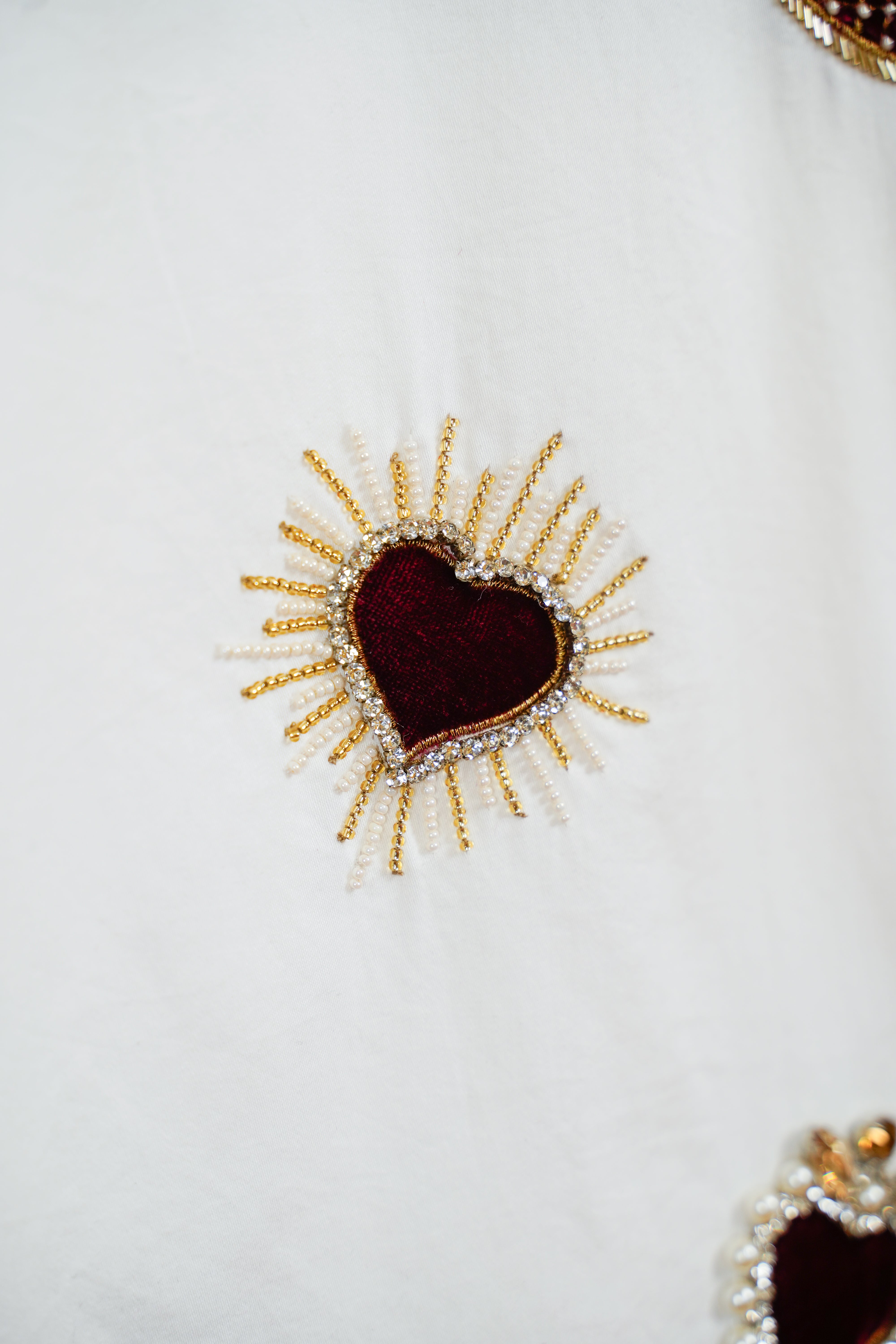 Velvet hearts appliqué shirt