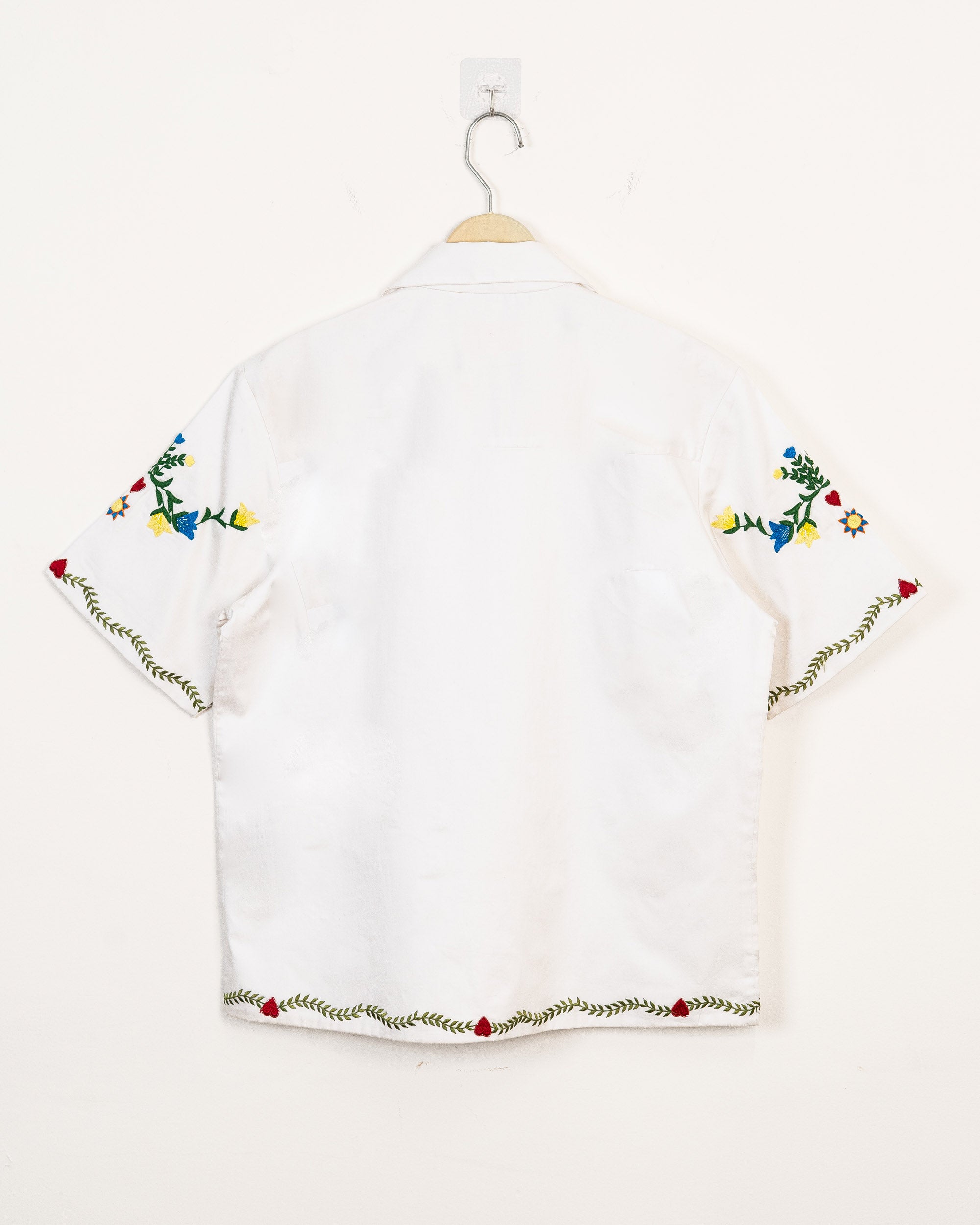 "Lovers in paradise" hand embroidered shirt
