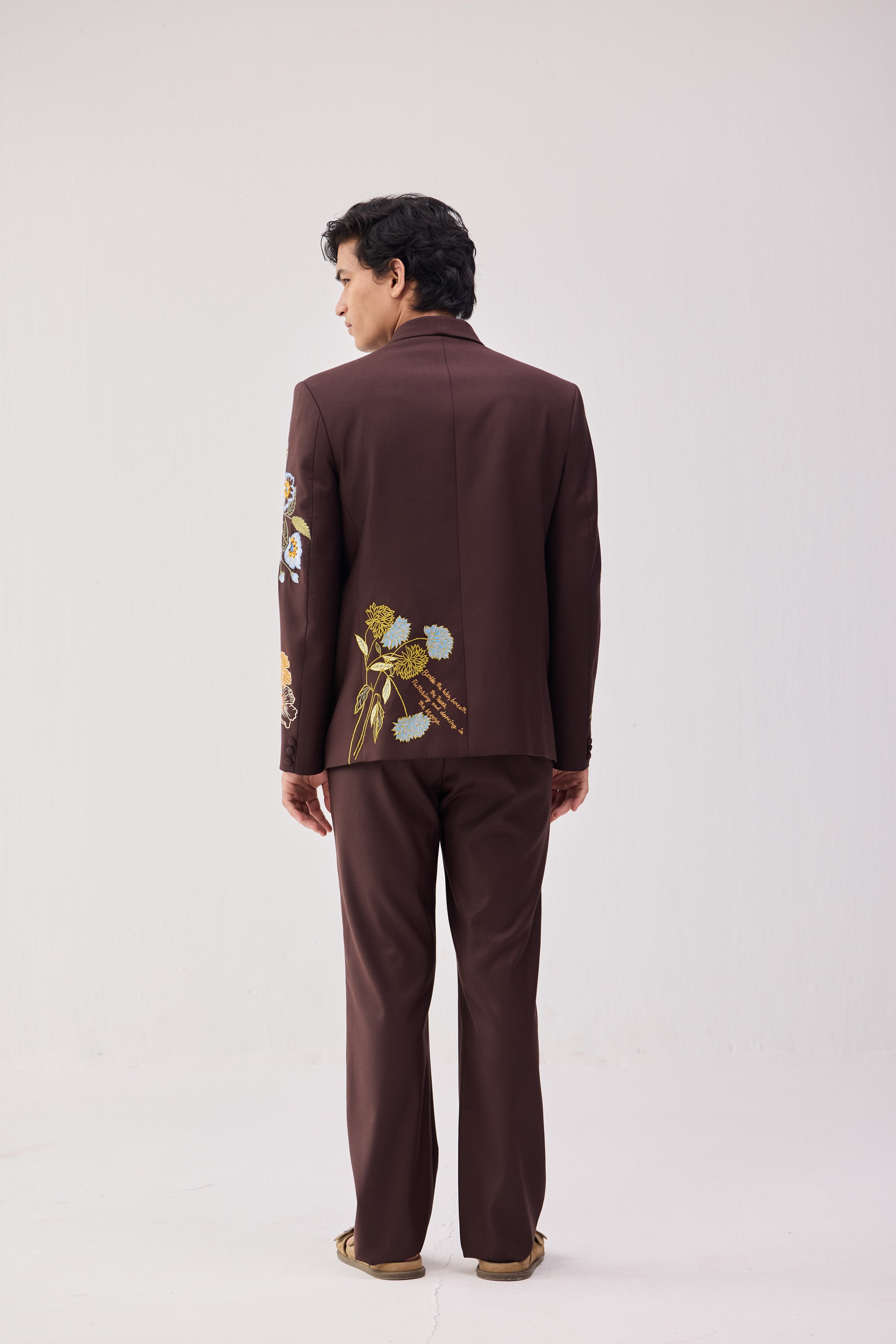 "The secret garden" embroidered blazer