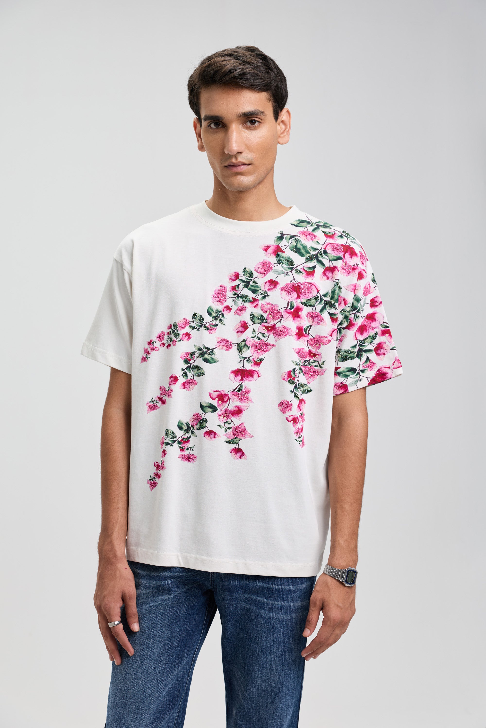 "Le Bougainvillea" hand embroidered T-Shirt