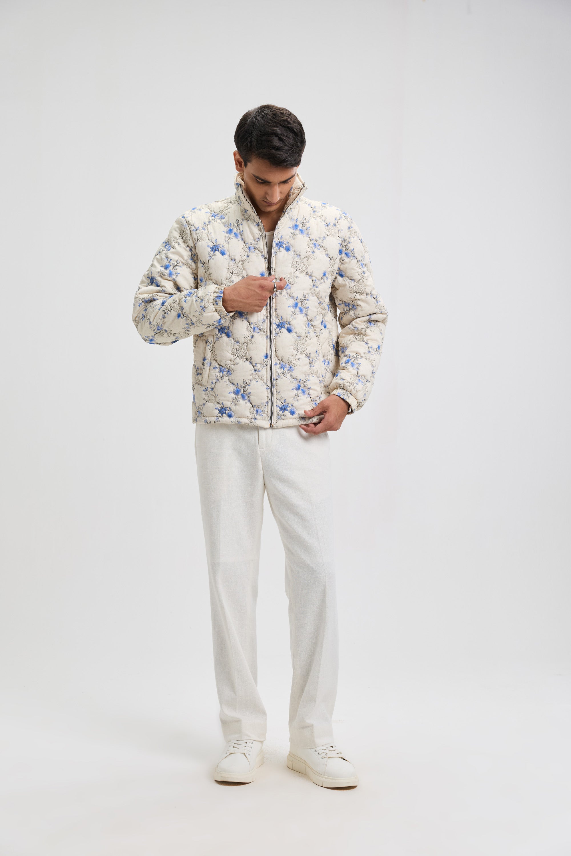 "Blue pottery" quilted jacket