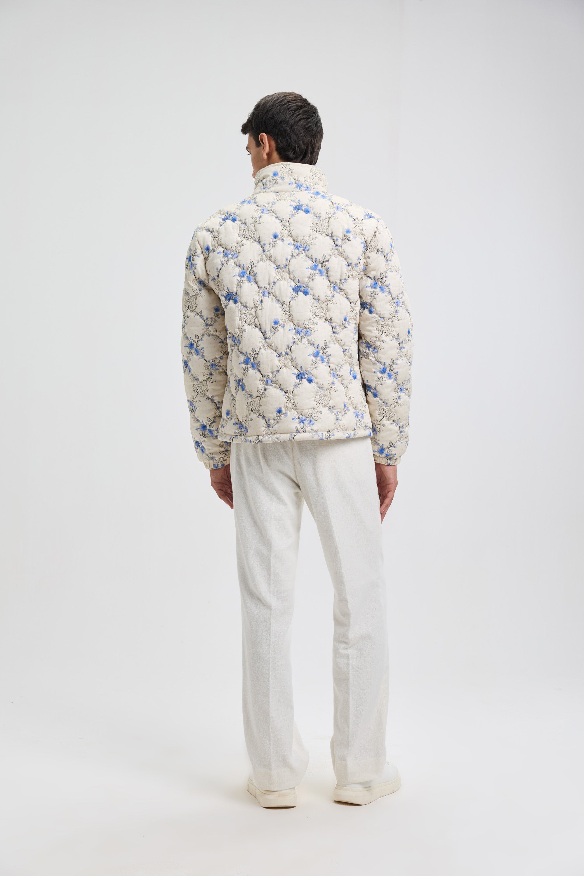 "Blue pottery" quilted jacket