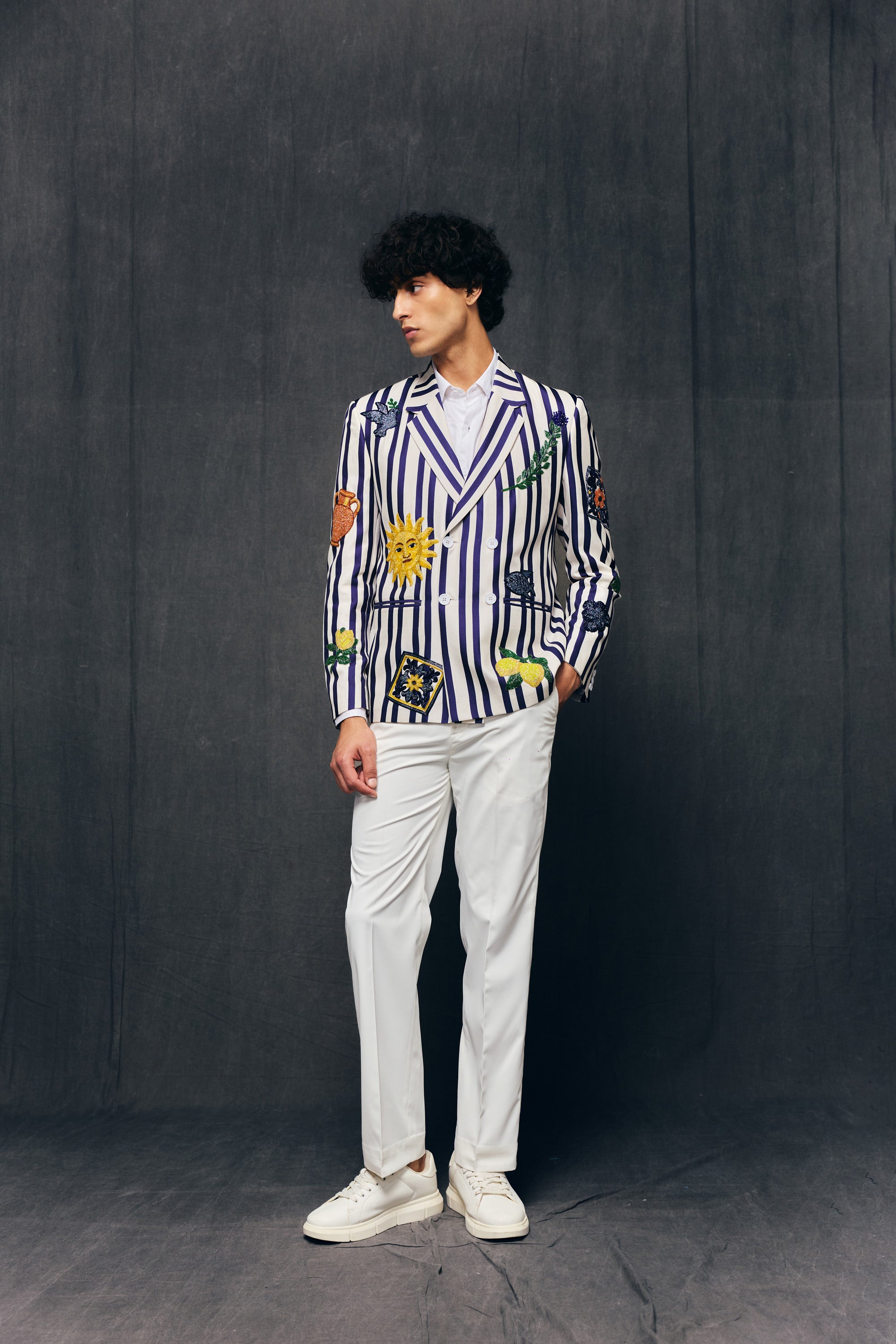 Dolce Vita hand embroidered blazer