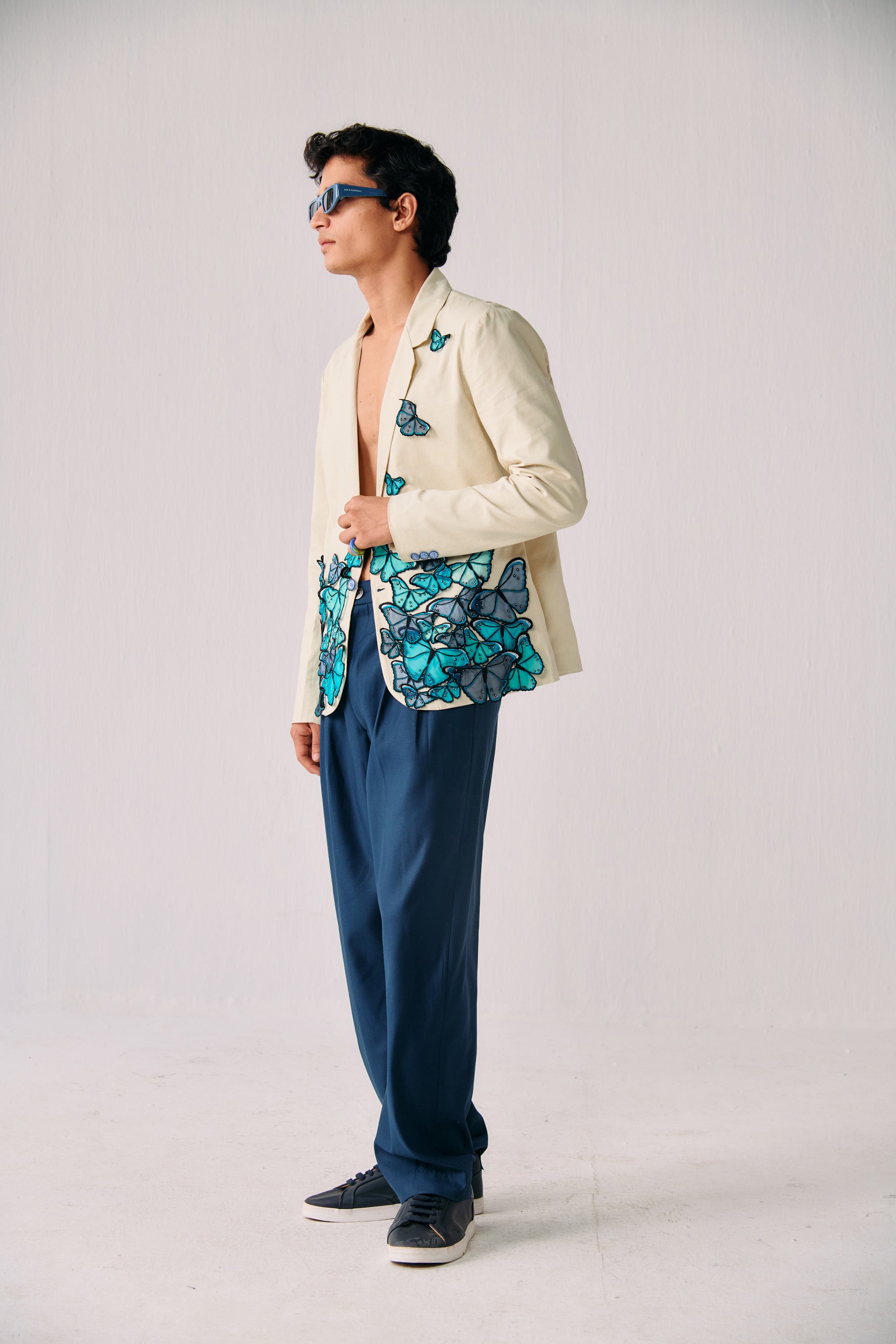 "Le morpho" hand embroidered blazer