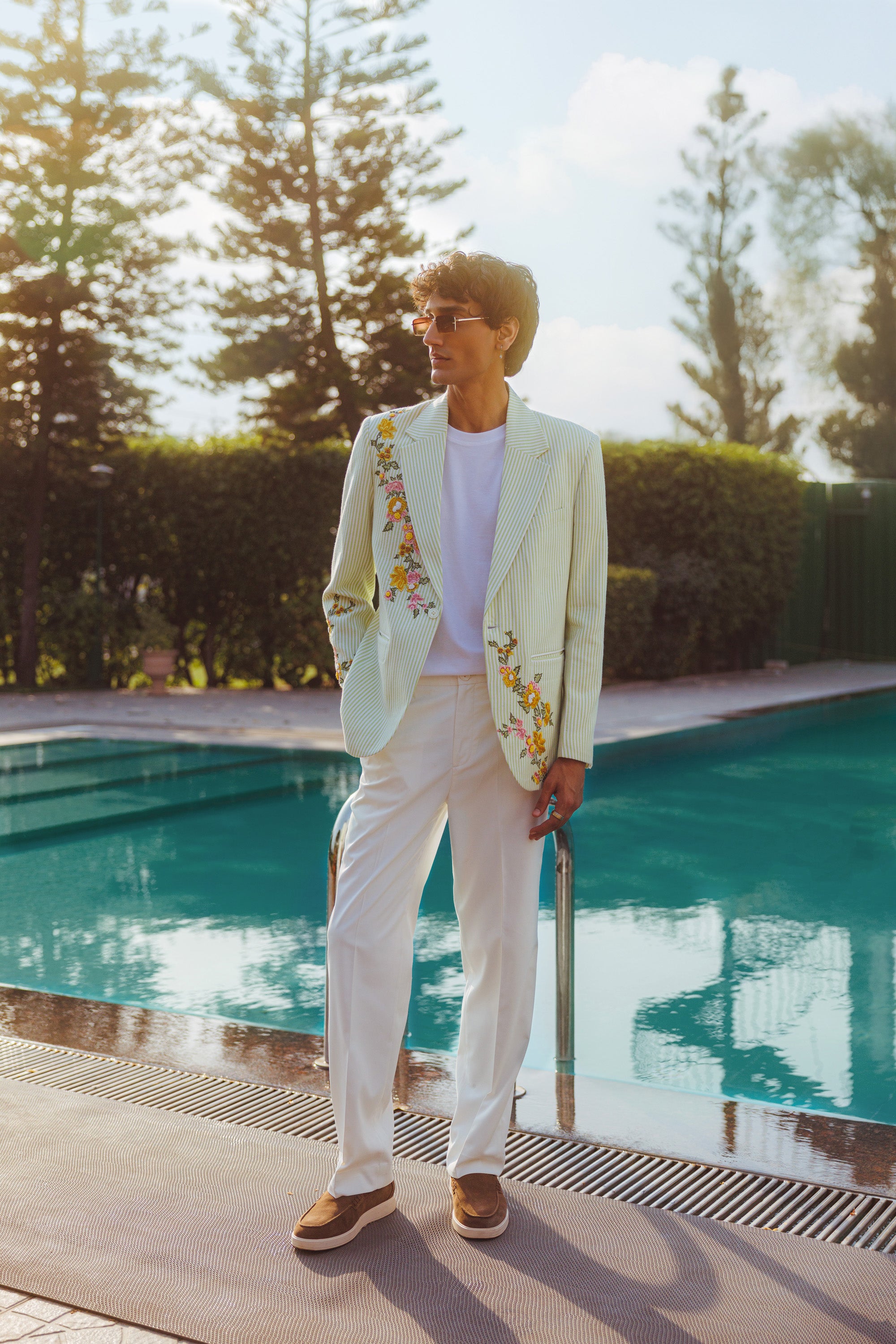 "Gardenia" hand embroidered blazer