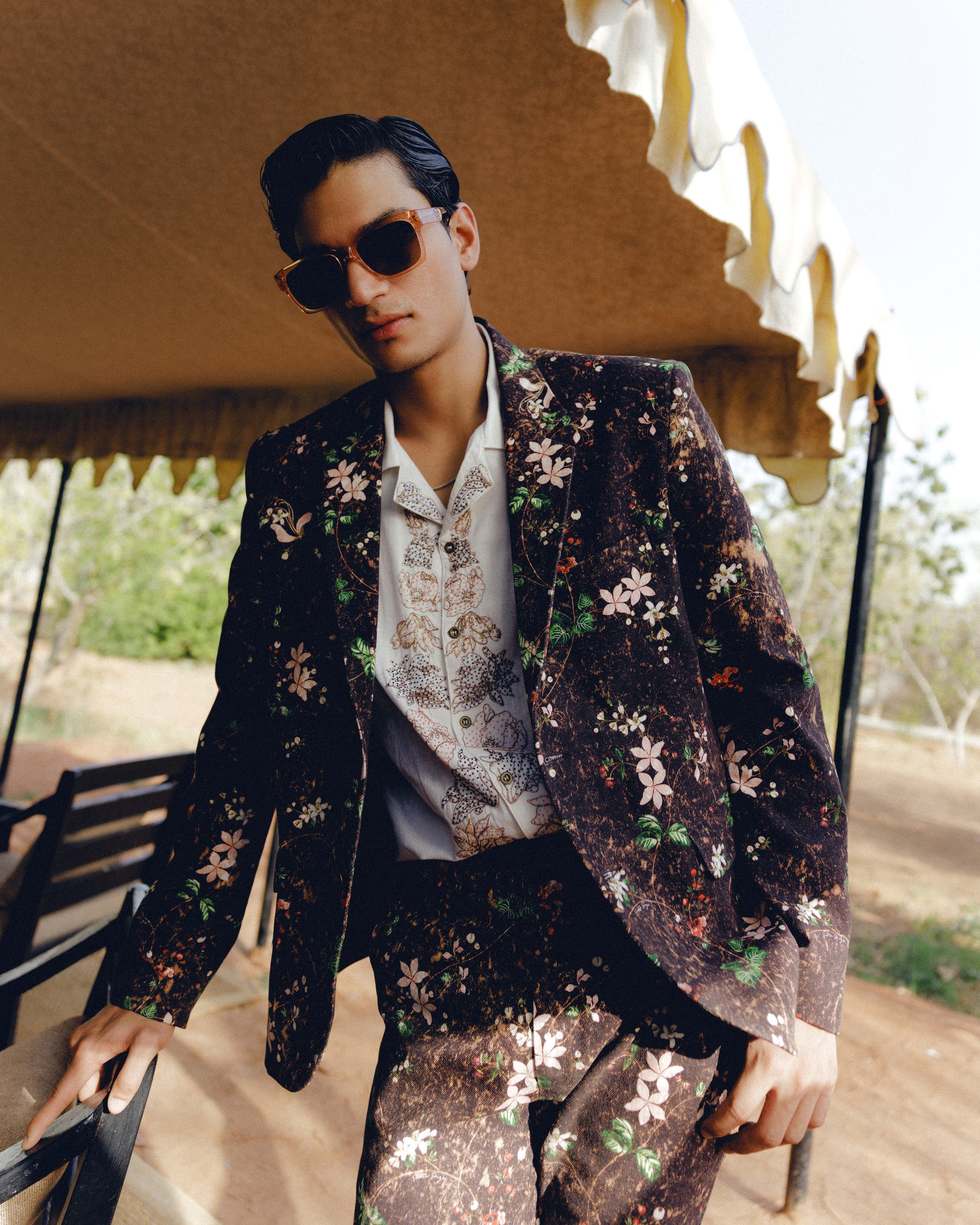 Floral twill blazer