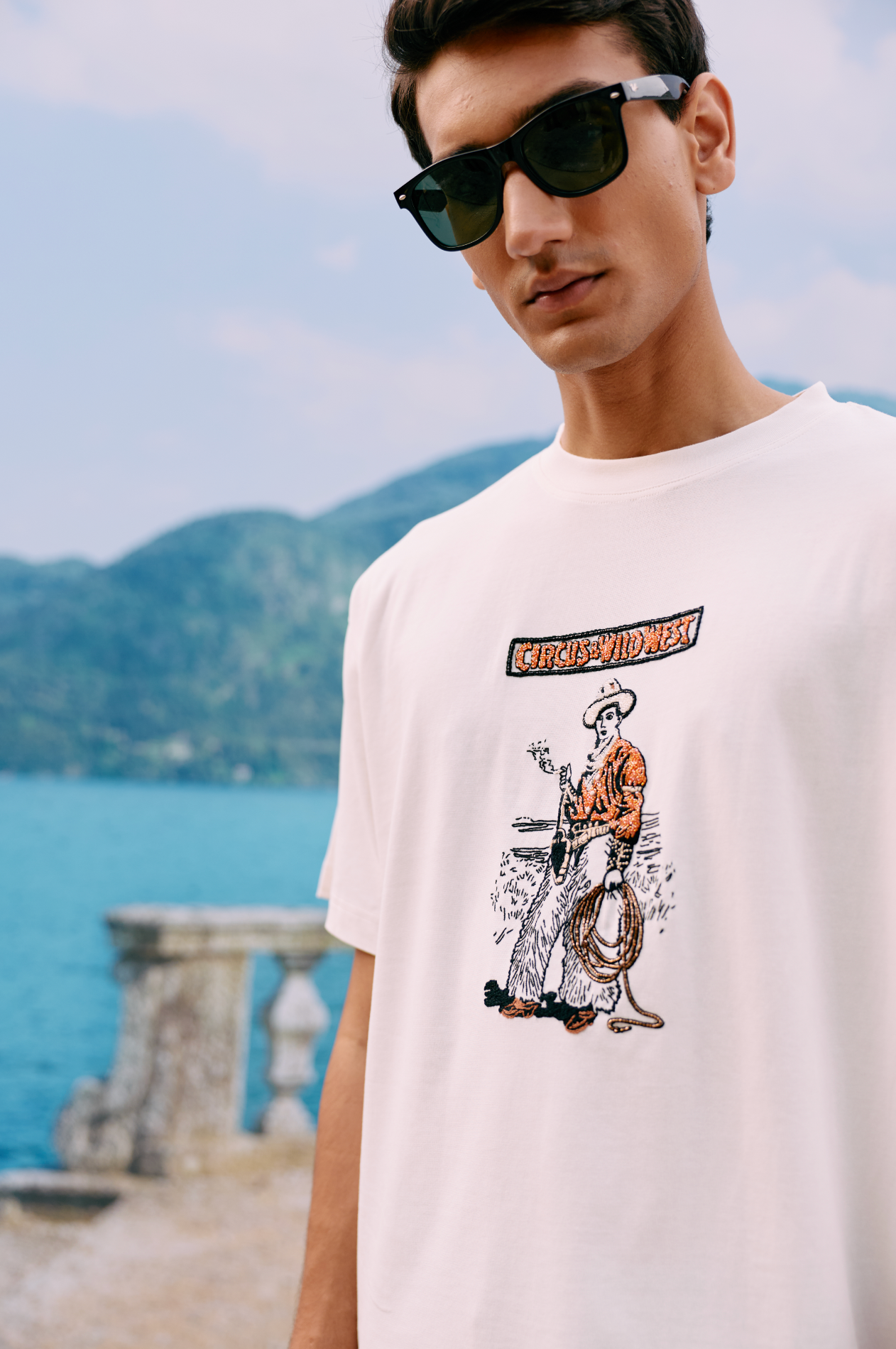 "Le cowboy" hand embroidered T-Shirt