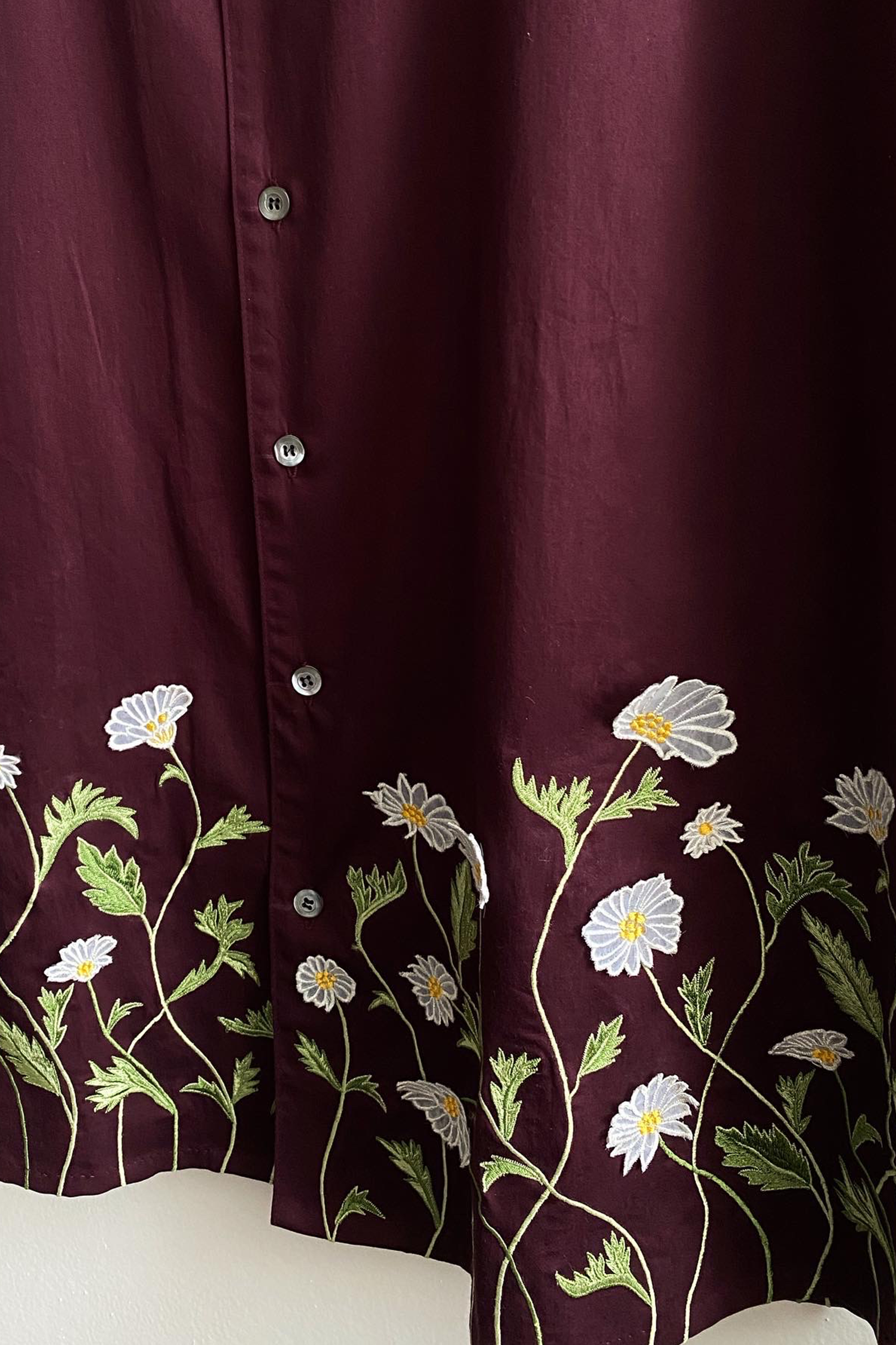 "Daisy fields" appliquè  shirt