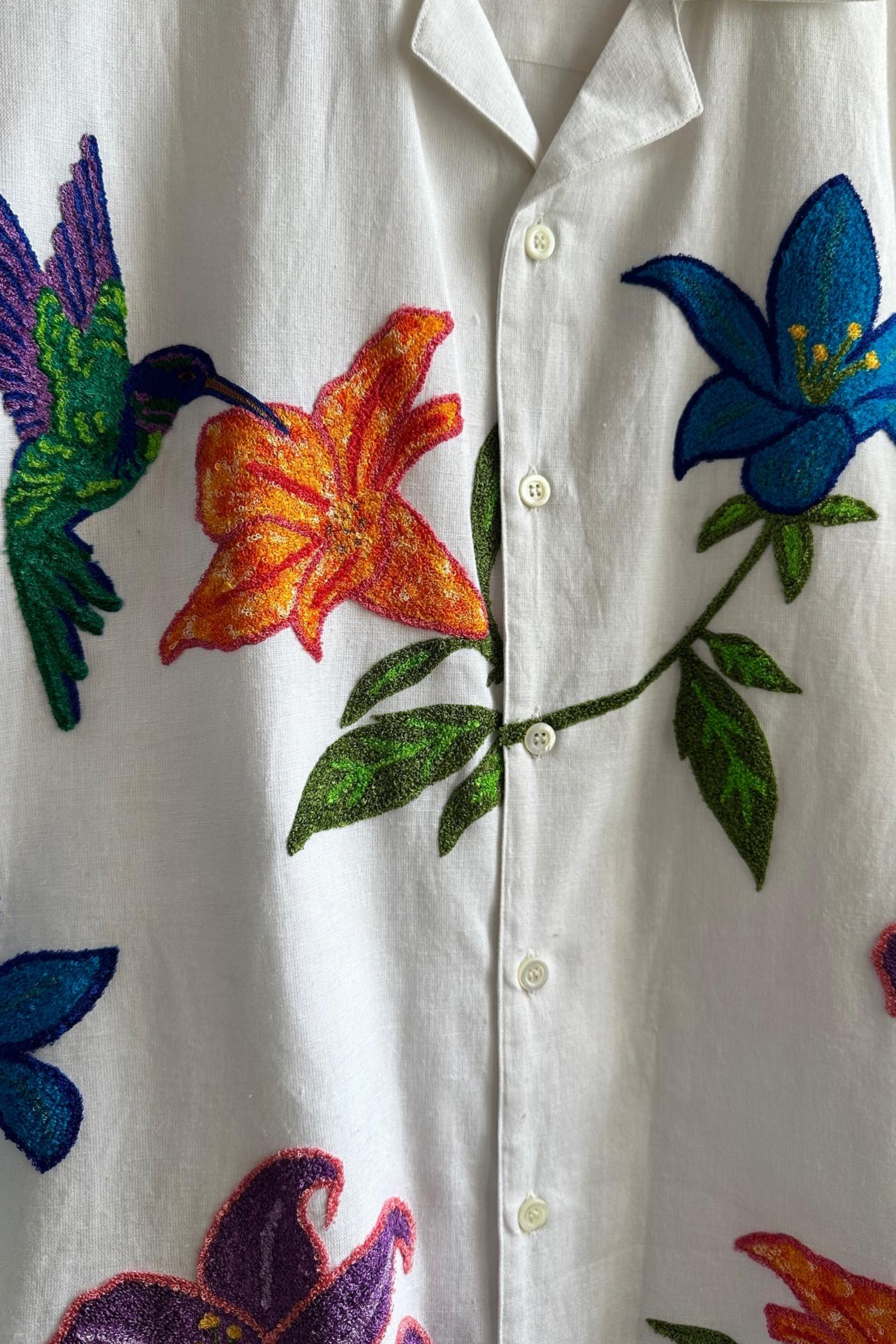 Hummingbird embroidered shirt