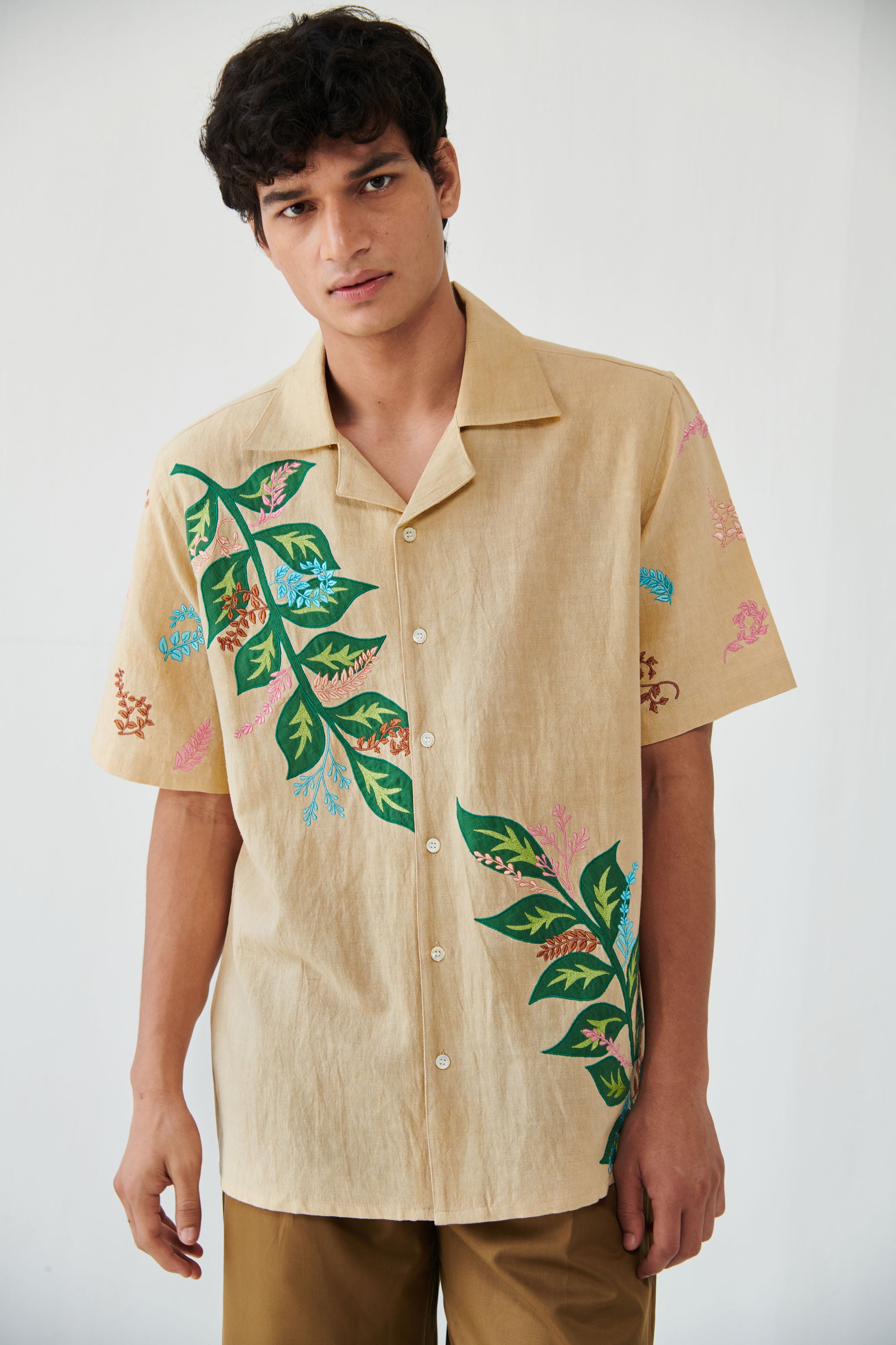 "Leaf" appliqué shirt