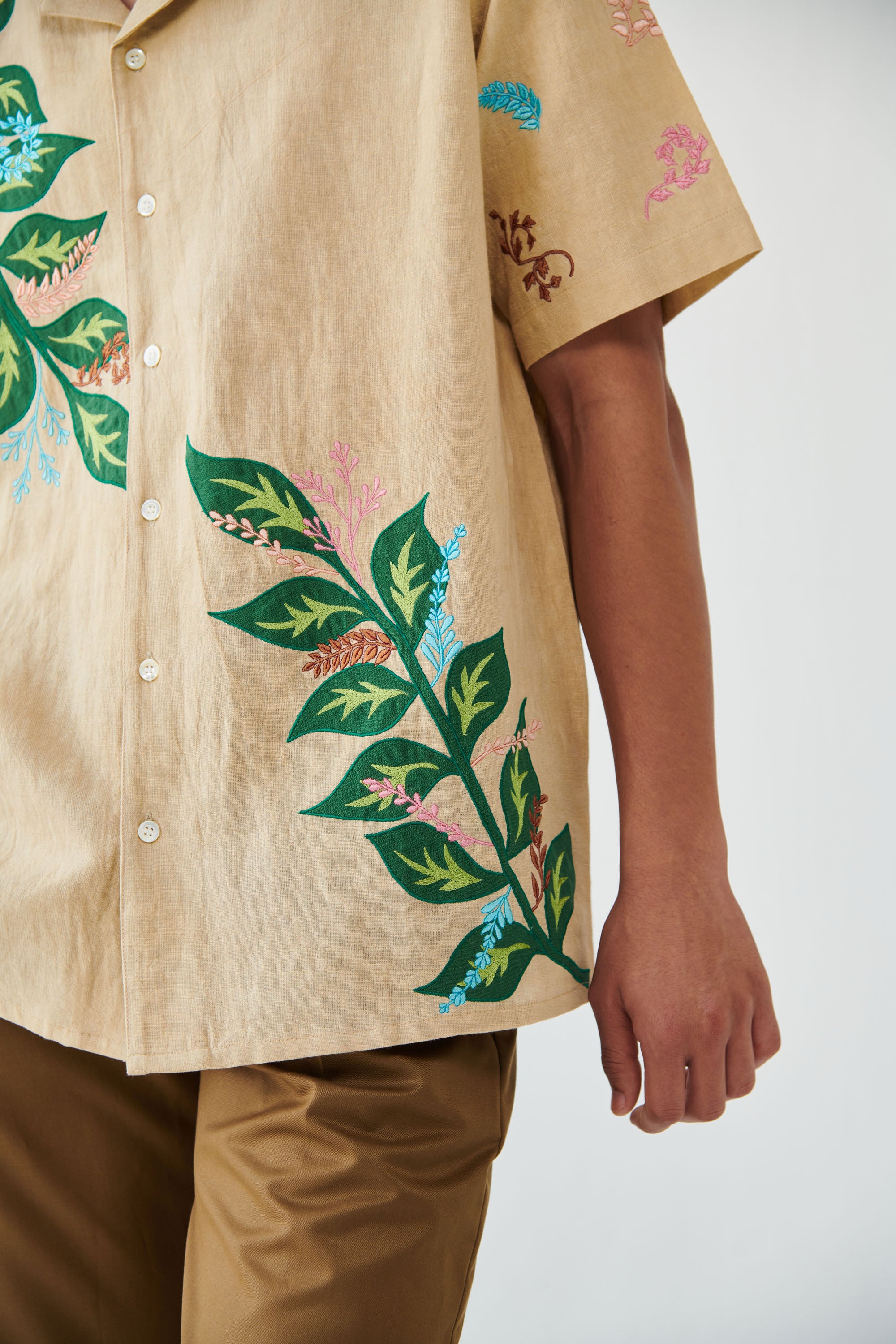 "Leaf" appliqué shirt