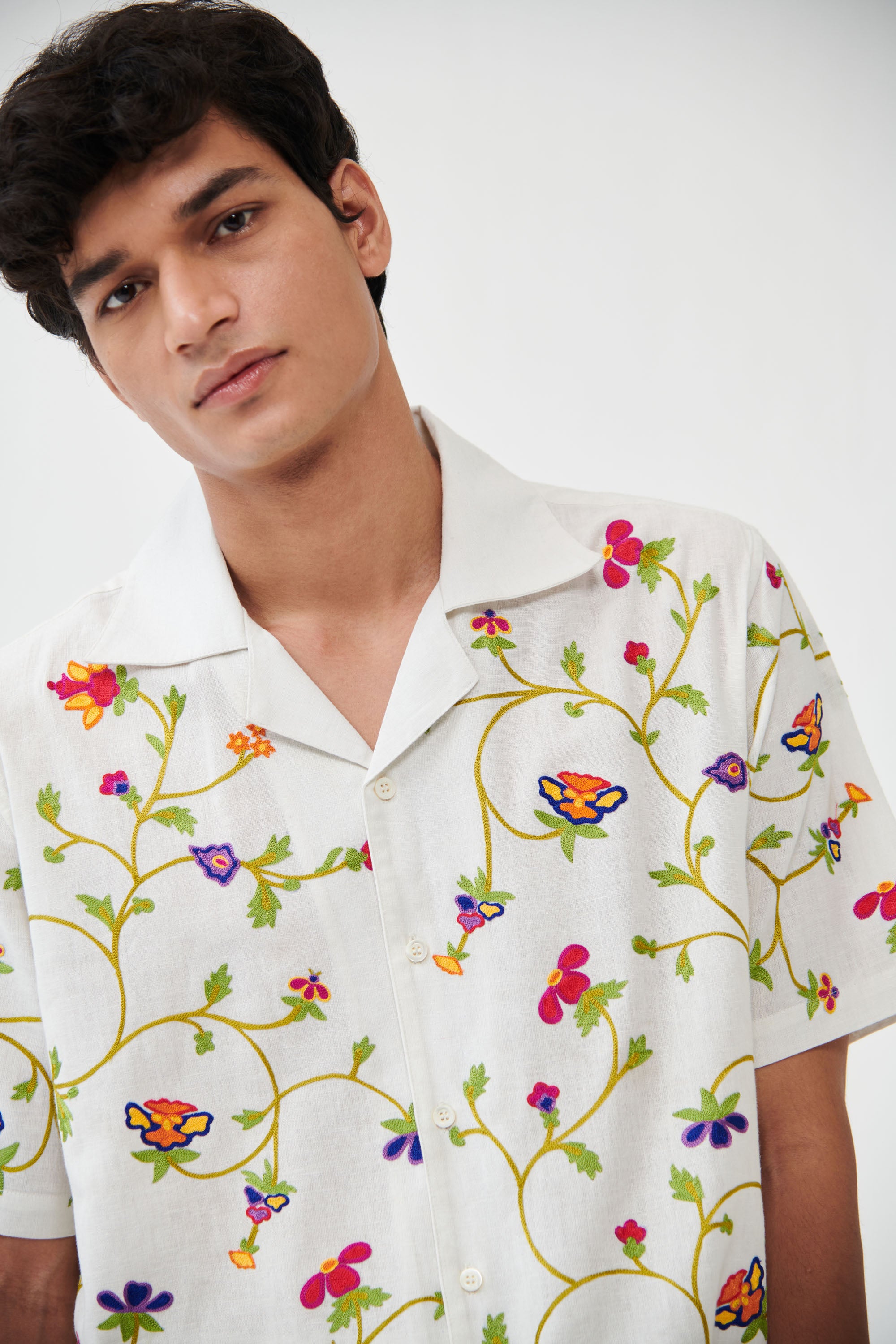 "La vallée" embroidered shirt