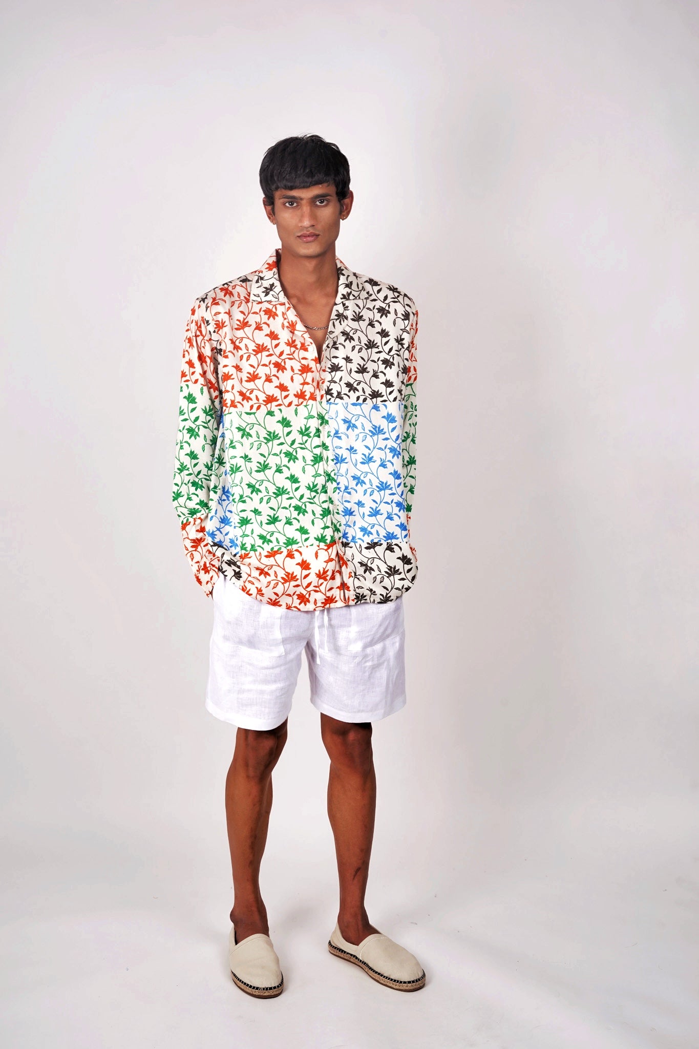 Santorini white linen shorts
