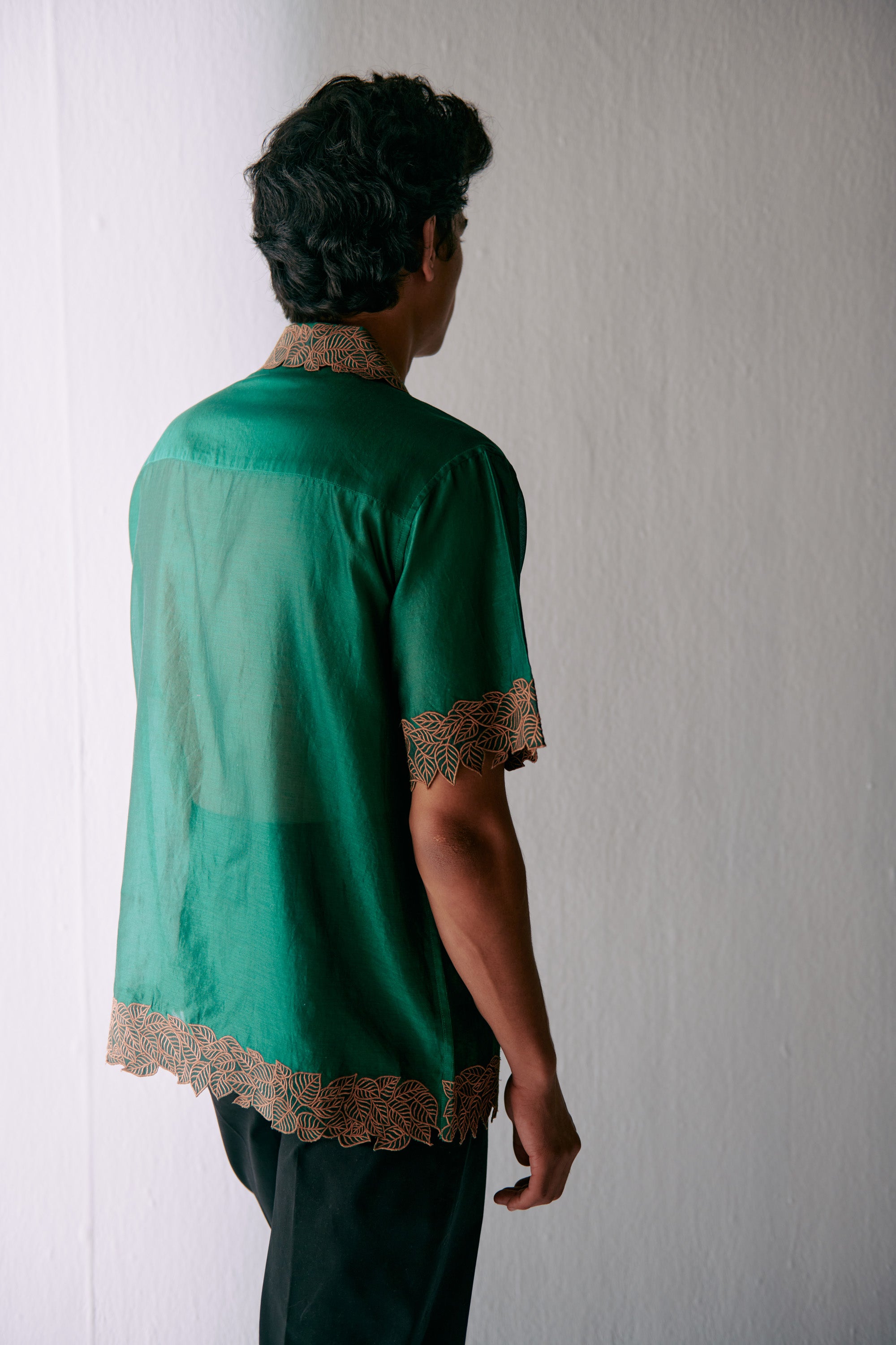 "Les feuilles" Cutwork shirt